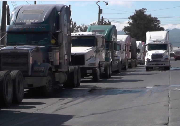 Transportistas de maí­z denuncian decomisos  por parte de la SAT transportistas-de-maiz-denuncian-decomisos-por-parte-de-la-sat-133338-133516.png