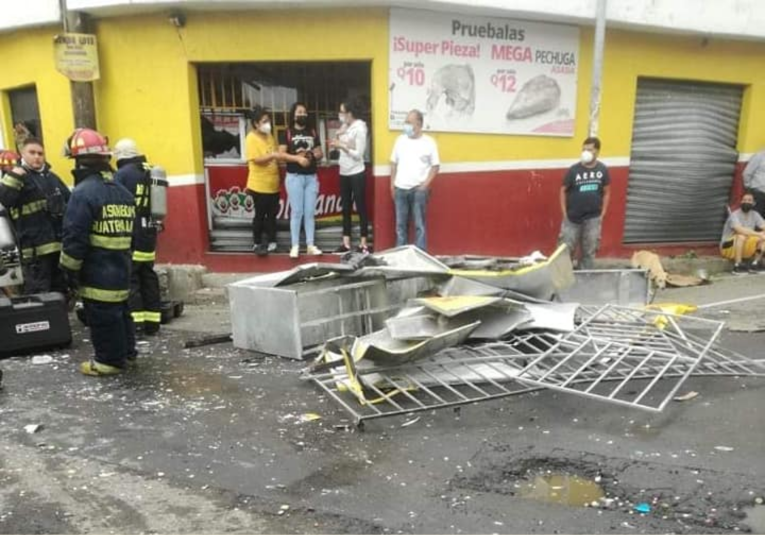 Tres heridos deja explosión de tambo de gas en Villanueva