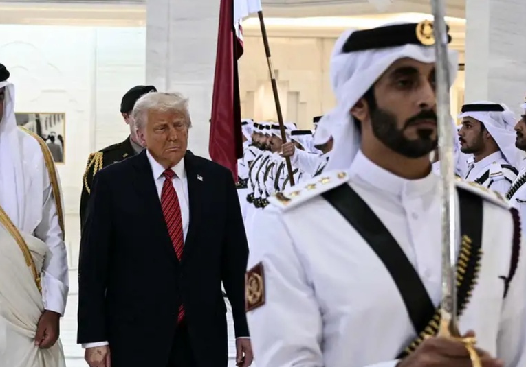 Trump anuncia en Qatar un pedido de 200.000 mill. de dólares trump-anuncia-en-qatar-un-pedido-de-200-000-mill-de-dolares-151420-151433.jpg