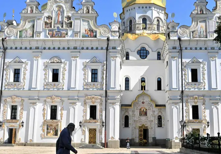 Ucrania prohibirá la Iglesia ortodoxa vinculada a Rusia