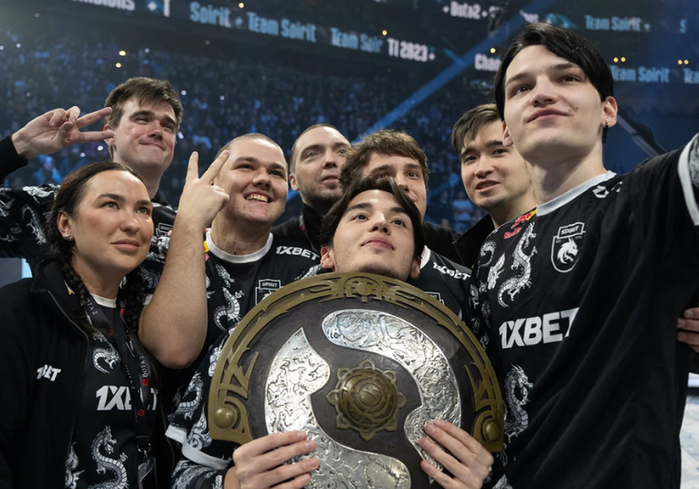 Un equipo ruso-ucraniano se convierte en bicampeón mundial tras ganar el torneo de Dota 2 un-equipo-ruso-ucraniano-se-convierte-en-bicampeon-mundial-tras-ganar-el-torneo-de-dota-2-091519-091646.png