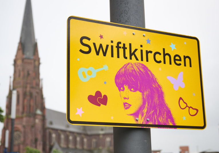 Una ciudad alemana 'cambia' de nombre en honor a Taylor Swift una-ciudad-alemana-cambia-de-nombre-en-honor-a-taylor-swift-093040-093106.png