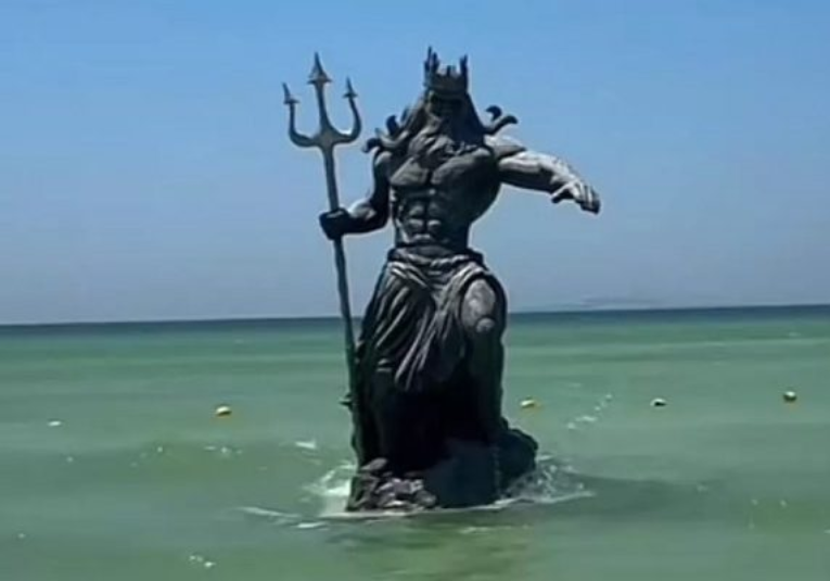 Una estatua de Poseidón causa revuelo en México porque habría desatado la ira de un dios maya una-estatua-de-poseidon-causa-revuelo-en-mexico-porque-habria-desatado-la-ira-de-un-dios-maya-092411-092617.png