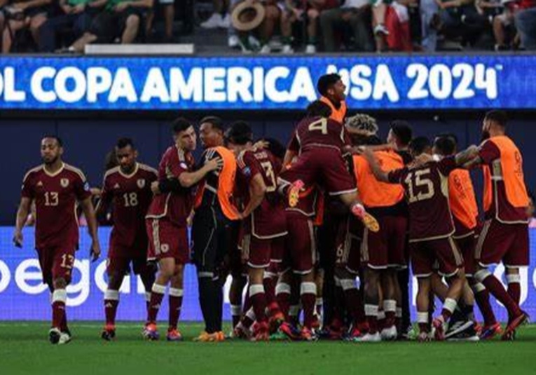 Venezuela suma su tercera victoria consecutiva y avanza a cuartos de final de la Copa América venezuela-suma-su-tercera-victoria-consecutiva-y-avanza-a-cuartos-de-final-de-la-copa-america-204851-205037.jpg