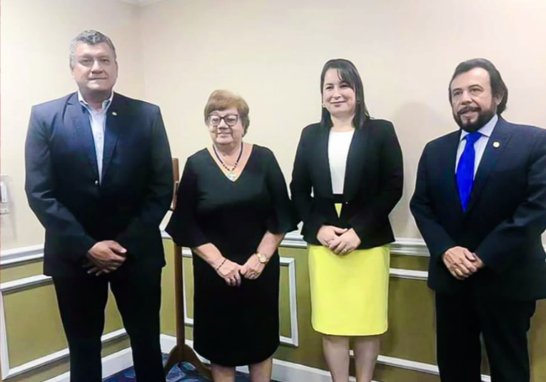 Vicemandatarios de Centroamérica se unen para enfrentar el cambio climático vicemandatarios-de-centroamerica-se-unen-para-enfrentar-el-cambio-clim-tico-165248-165335.png