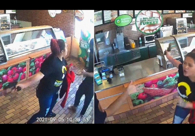 VIDEO: Empleada de un restaurante en EE.UU. ahuyenta a un ladrón armado y termina suspendida de su trabajo