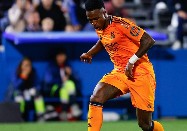 Vinicius se lesiona en el bíceps femoral y no jugará contra el Liverpool en Champions vinicius-se-lesiona-en-el-biceps-femoral-y-no-jugar-contra-el-liverpool-en-champions-175612-175636.jpg