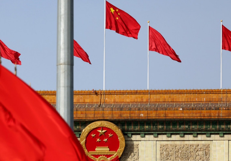 Zelenski rechaza a China como garante de seguridad para Ucrania y pide apoyo real de Occidente zelenski-rechaza-a-china-como-garante-de-seguridad-para-ucrania-y-pide-apoyo-real-de-occidente-131850-131855.jpg