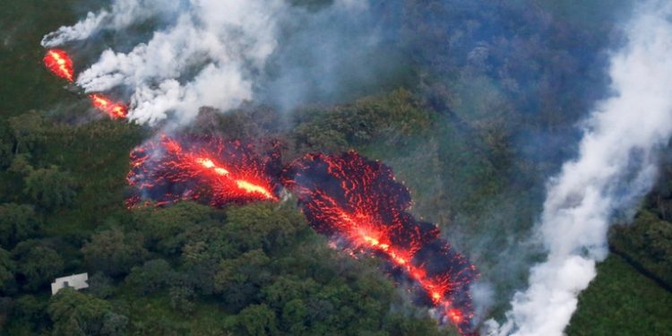 140 terremotos en 12 horas: brutal enjambre sísmico en el volcán Kilauea asustó a los científicos