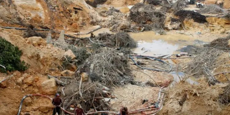 16 fallecidos en derrumbe de mina, según Gobierno venezolano