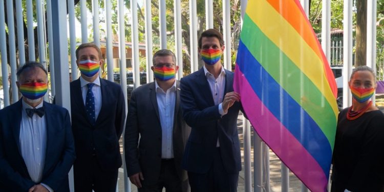 16 lí­deres de la UE piden respeto para el colectivo LGTBI