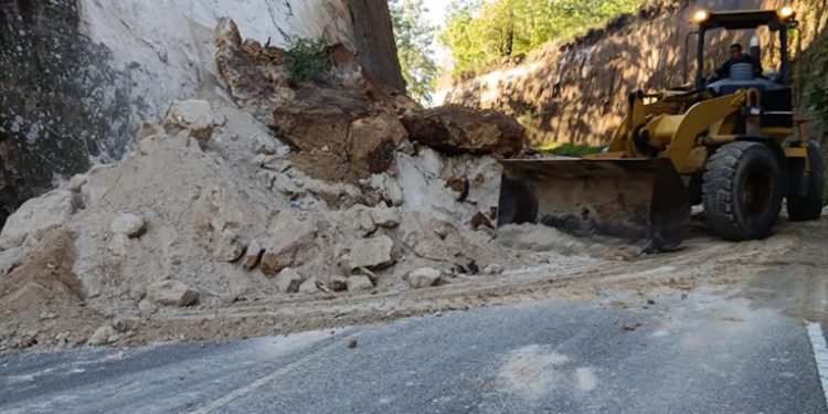 183 carreteras y 26 puentes afectados por condiciones climáticas, según CONRED