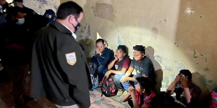 22 migrantes guatemaltecos que habí­an sido secuestrados fueron rescatados en México