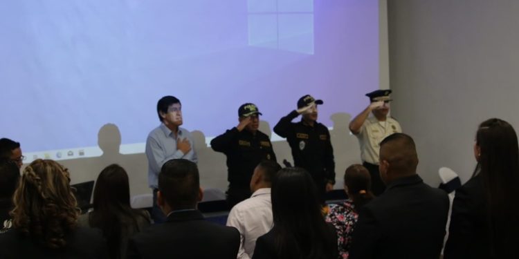 48 agentes de la Policía Nacional Civil se graduaron en distintas especialidades
