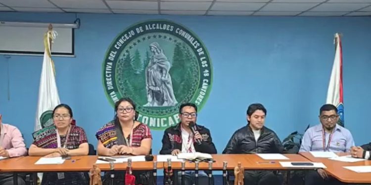 48 Cantones de Totonicapán advierten medidas contra aumento salarial de diputados