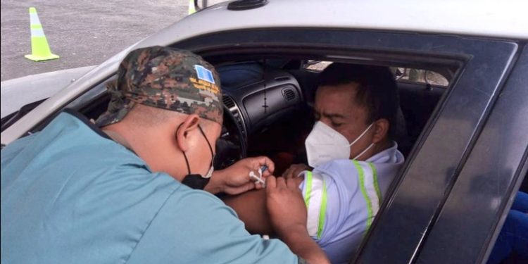 738 puestos de vacunación funcionan en todo el paí­s