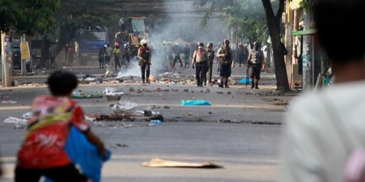 75 niños han muerto y 1.000 han sido detenidos desde el golpe de Estado en Birmania