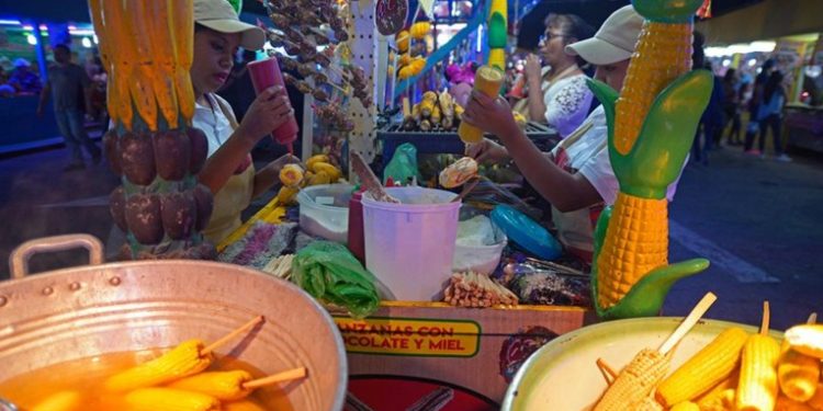 A partir de hoy se podrán hacer pedidos a domicilio con vendedores de la feria de Jocotenango