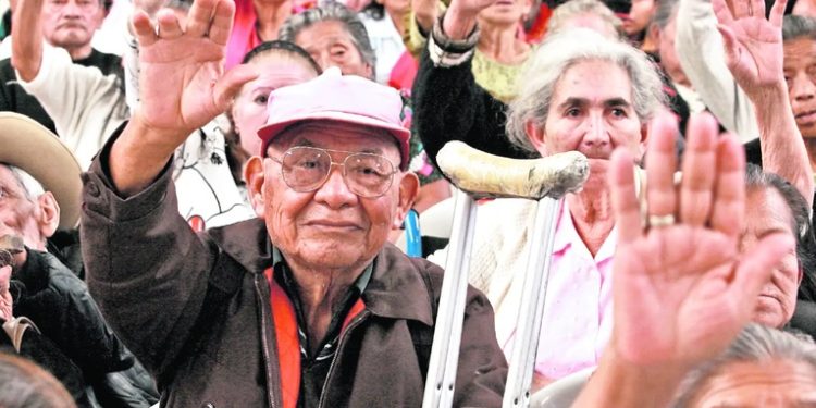 A partir del mes de julio se integrarán otros 27 mil adultos mayores que recibirán apoyo económico