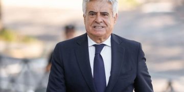 A Pedro Rocha se le complica su candidatura a las elecciones a la presidencia de la RFEF