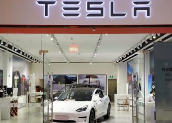 Abre juicio sobre multimillonario pago de Tesla a Elon Musk