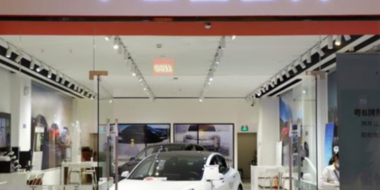 Abre juicio sobre multimillonario pago de Tesla a Elon Musk