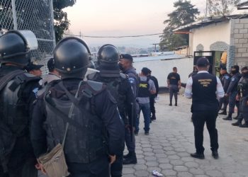 Abren nuevo expediente en contra de cinco reos por motí­n que cobró una vida en centro preventivo