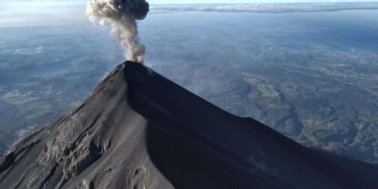 Actividad eruptiva del volcán de Fuego cesó en las últimas horas