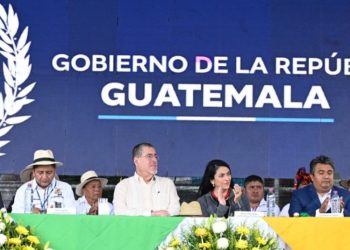 Acuerdo entre Arévalo y comunidades indígenas de Uspantán prioriza proyectos para el desarrollo local