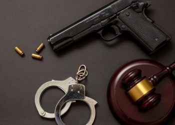 Acusan a policí­as en EE.UU. de encubrir una red de trata a cambio de relaciones sexuales gratis con las ví­ctimas