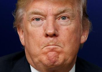 Acusan a Trump de no reportar regalos de gobiernos extranjeros