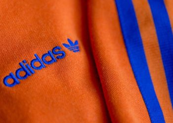 Adidas y Nike otra vez en disputa judicial por las rayas laterales en ropa deportiva