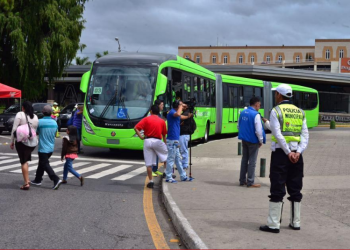 Adultos mayores podrán utilizar DPI para el servicio del Transmetro