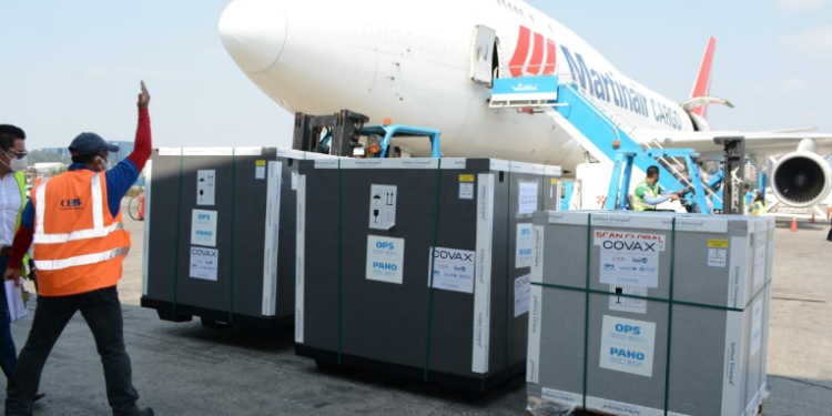 Aeronáutica Civil espera instrucciones para trasladar nuevo lote de vacunas