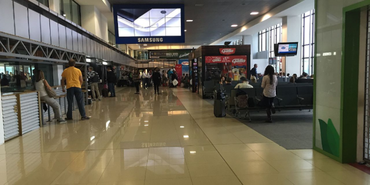 Aeropuerto Internacional La Aurora contará con más comodidades para las personas que viajen.