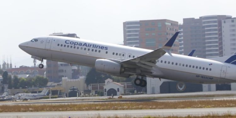 Aeropuerto Internacional La Aurora reinicia sus actividades