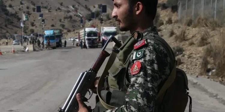 Afganistán: talibanes celebran tres años de poder