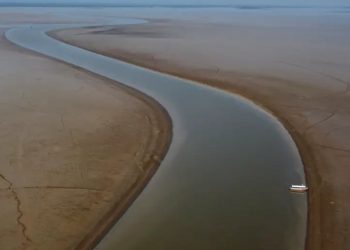 Afluentes del río Amazonas en crisis por sequía en Brasil