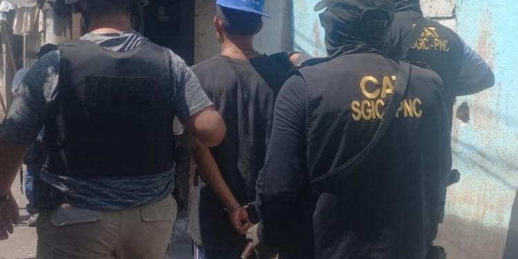 Agentes de la PNC capturaron a otro pandillero salvadoreño buscado en su paí­s por diversos delitos