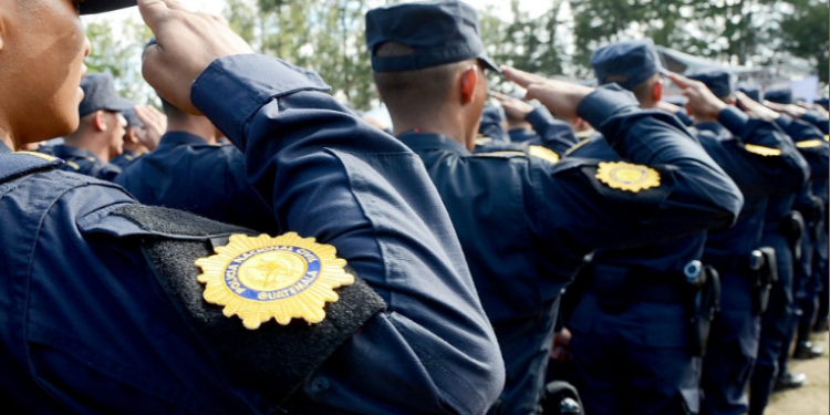 Agentes de la PNC recibirán 5,000 quetzales de bonificación