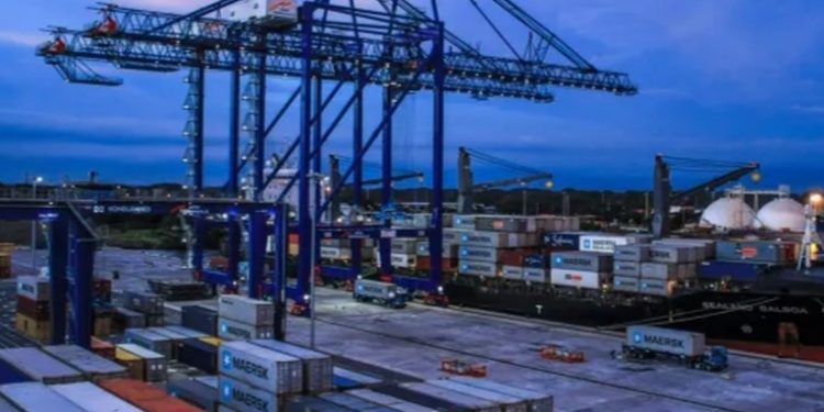 Agexport advierte de posibles pérdidas si APM Terminals cesa operaciones
