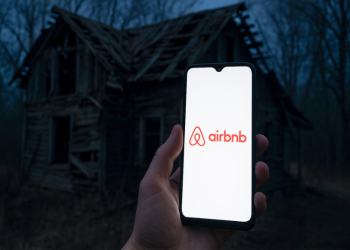 Airbnb sufre un duro revés en una capital del turismo europeo: ¿qué hay detrás?