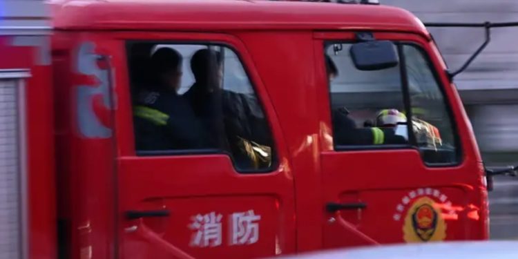 Al menos 22 muertos en incendio de un restaurante en China