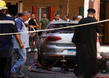 Al menos 41 muertos en incendio de iglesia copta en Egipto