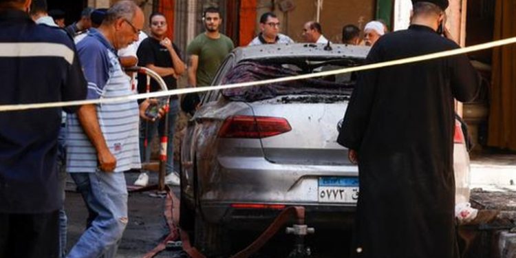 Al menos 41 muertos en incendio de iglesia copta en Egipto