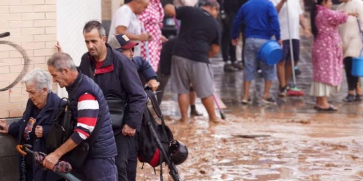 Al menos 63 muertos en devastadoras inundaciones en España