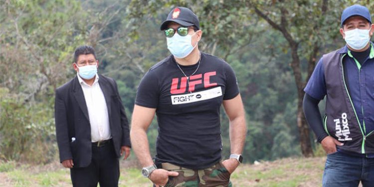 Alcalde de Mixco se queda sin agrupación polí­tica y podrí­a perder su inmunidad