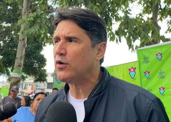 Alcalde Quiñónez propone proyectos de transporte metropolitano en encuentro de empresarios