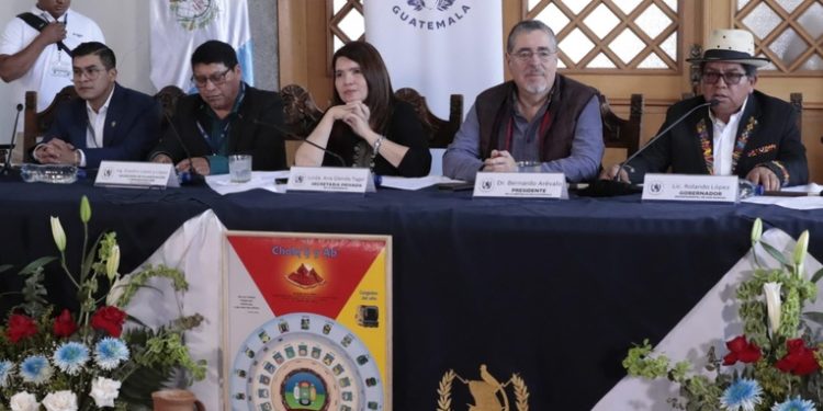 Alcaldes de San Marcos solicitan mejoramiento de red vial al Presidente Arévalo durante gira de trabajo