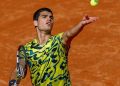 Alcaraz se sobrepone a un firme Khachanov y se mete en las semifinales del Madrid Open